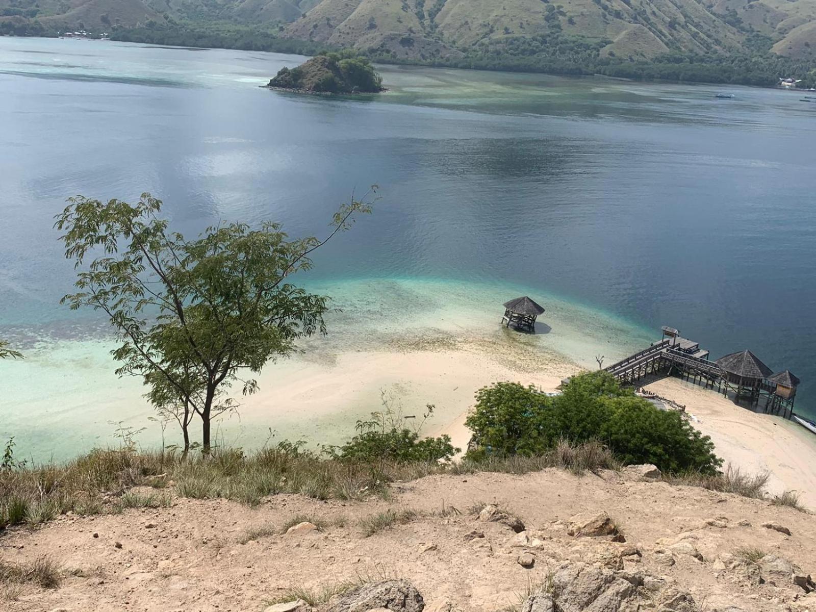 Ora Komodo Home Stay Экстерьер фото