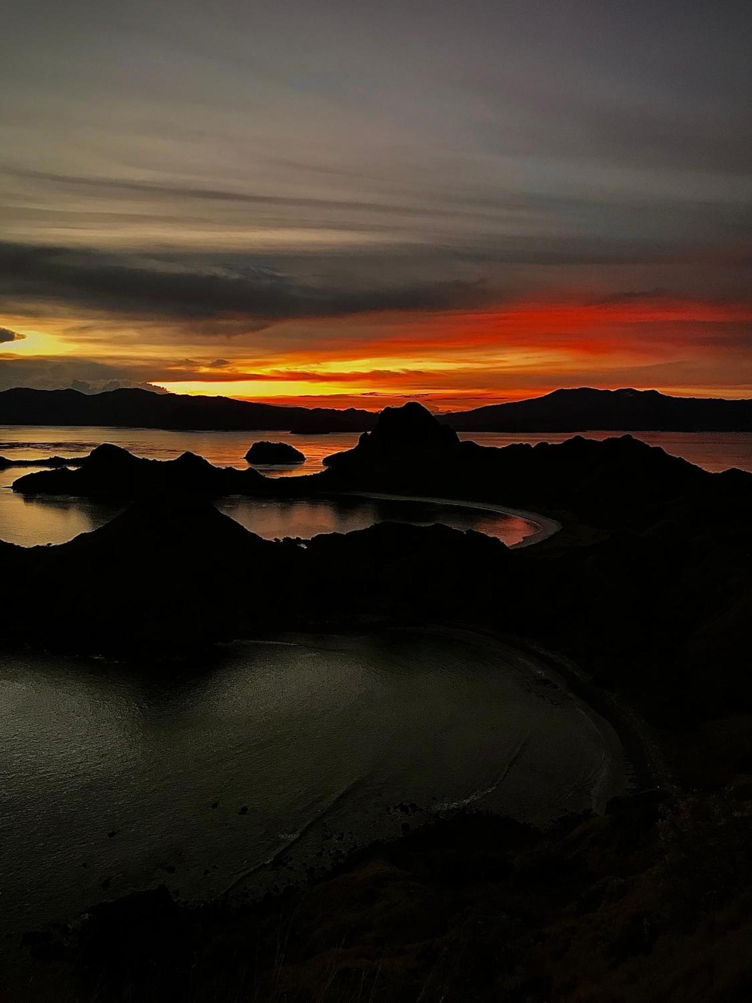 Ora Komodo Home Stay Экстерьер фото